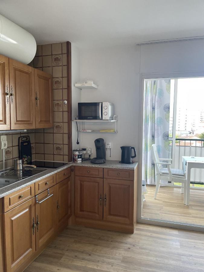 Welcs Apartamento 065 Emp Cerca Del Mar Roses Bagian luar foto